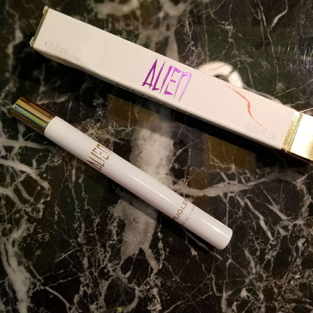 NWT Alien Eau de Parfum - Eau to Go Spray Mini